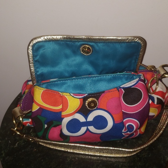 Coach purse - Picture 4 of 4